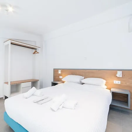 アパート Kleoniki & Irida Residential Complexes *