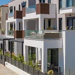 Kleoniki Residential Complex * Ofrínion