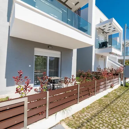 Kleoniki & Irida Residential Complexes *