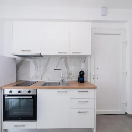 Апартаменты Kleoniki & Irida Residential Complexes *