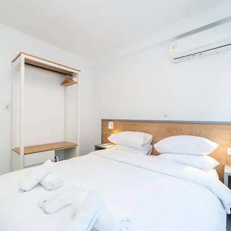 Kleoniki & Irida Residential Complexes * Офринио