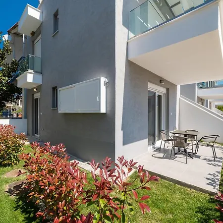 Kleoniki & Irida Residential Complexes