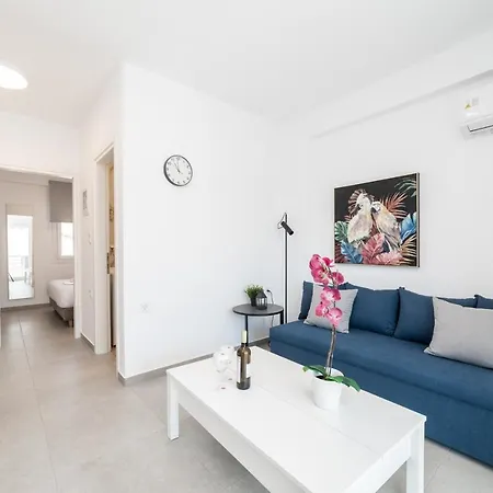 Kleoniki & Irida Residential Complexes Офринио