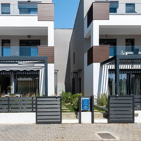 Kleoniki & Irida Residential Complexes Апартаменты