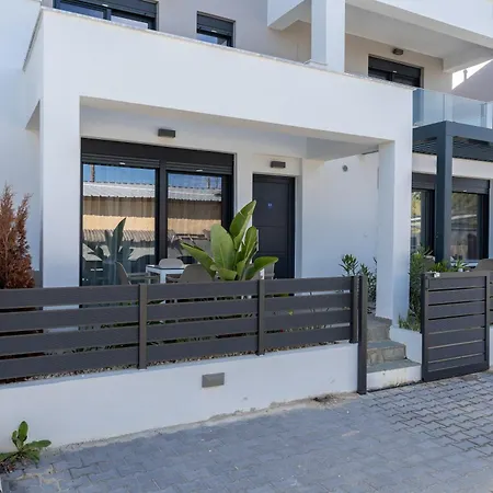 Kleoniki & Irida Residential Complexes Apartment Ofrinion