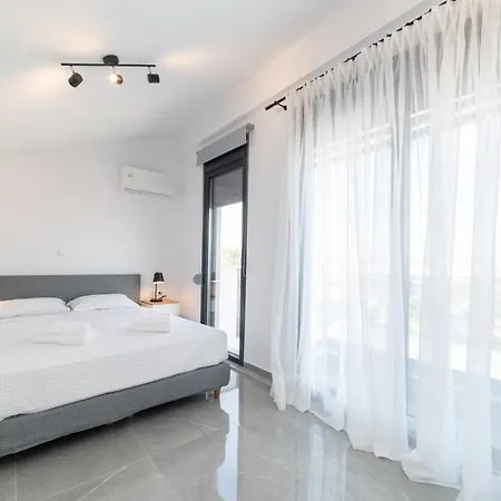 Apartment Kleoniki & Irida Residential Complexes Ofrinion