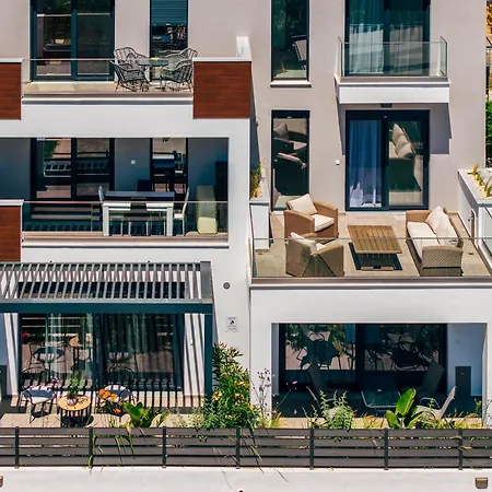 Kleoniki & Irida Residential Complexes Ofrinion