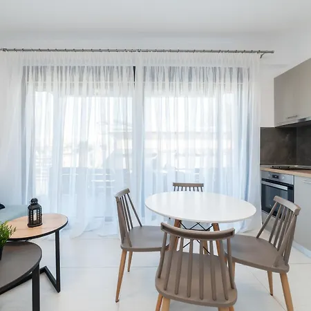 Kleoniki & Irida Residential Complexes Apartment Ofrinion