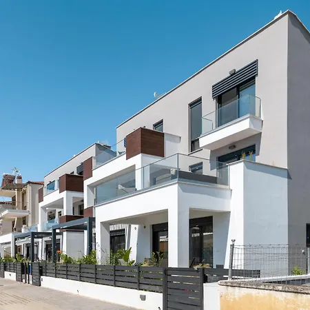 Kleoniki Residential Complex * Ofrínion