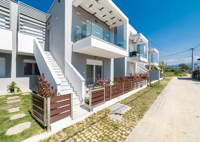 Kleoniki Residential Complex Ofrínion