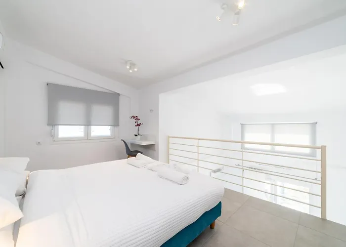 Kleoniki & Irida Residential Complexes *