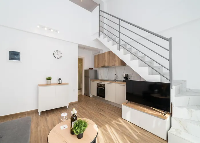 Apartment Kleoniki Residential Complex Ofrinion