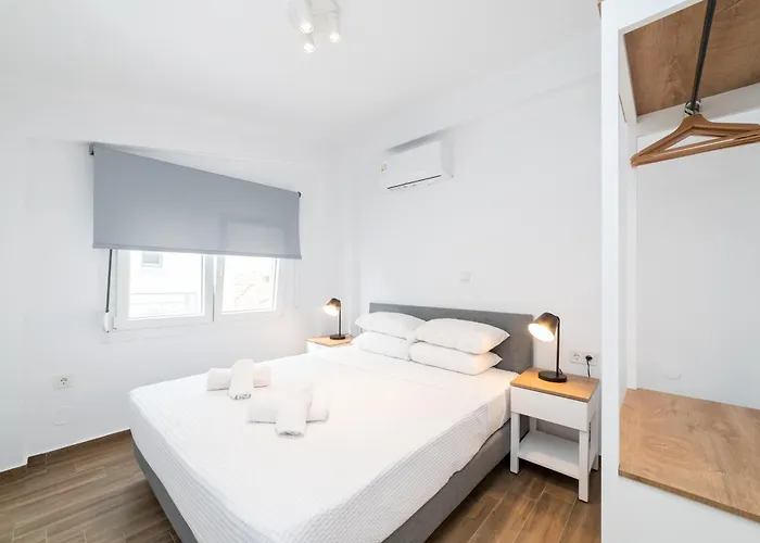 Kleoniki & Irida Residential Complexes *